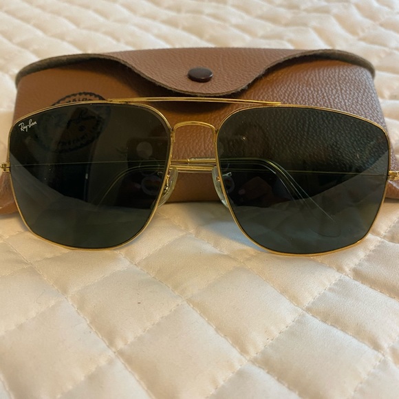 Ray-Ban Other - Ray-Ban 1980’s VINTAGE B&L Pilot sunglasses